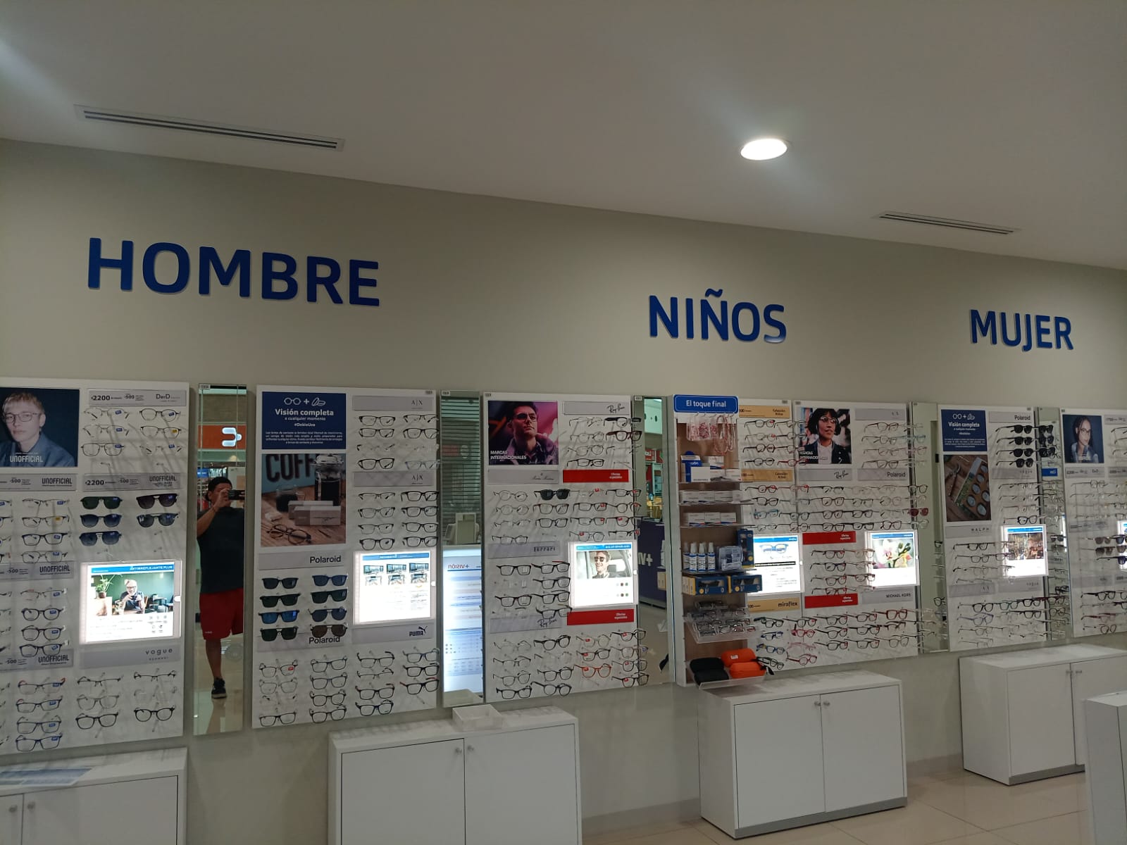 Corte CNC de Letras - Señalización Corporativa y Comercial